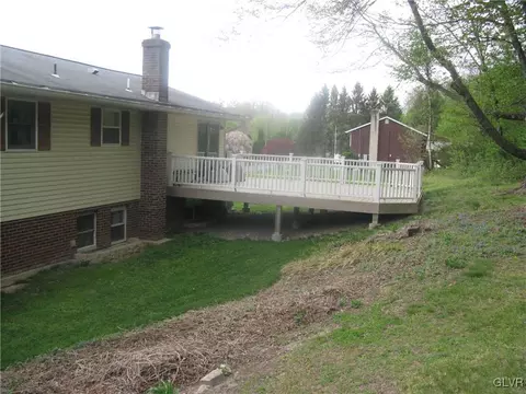 616 S Summit Rd, Bath, PA 18014 photo 11