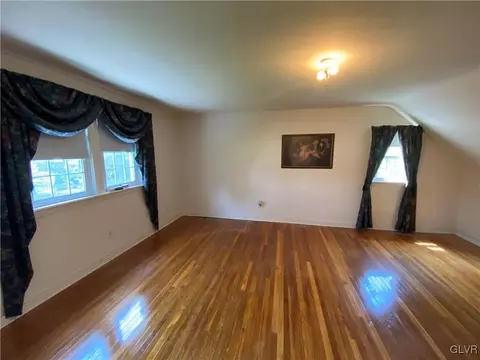 624 Macada Rd, Bethlehem, PA 18017 photo 9