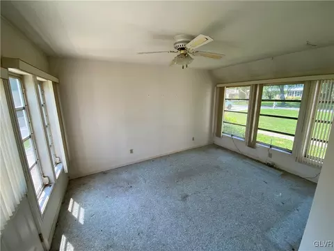 624 Macada Rd, Bethlehem, PA 18017 photo 10