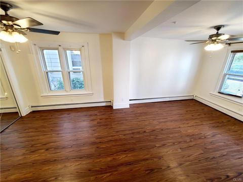 629 Spring St, Bethlehem, PA 18018 photo 3