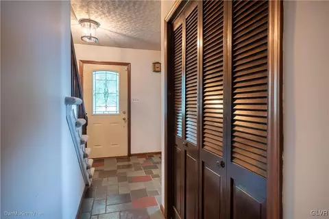 725 Remaley Rd, Bath, PA 18014 photo 8