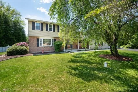 725 Remaley Rd, Bath, PA 18014 photo 2