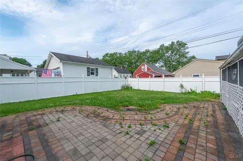 444 Maple Rd, Hellertown, PA 18055 photo 13