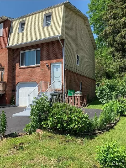 132 Old Forge Dr, Bath, PA 18014 photo 37