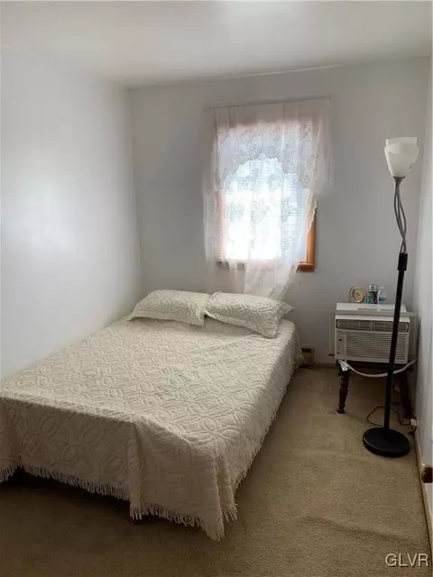 132 Old Forge Dr, Bath, PA 18014 photo 19
