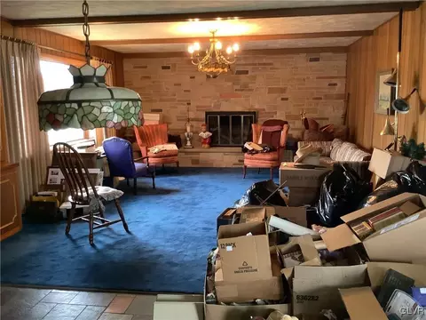 1014 E Chestnut St, Hazleton, PA 18201 photo 8
