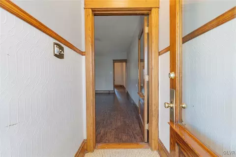 439 E North St, Bethlehem, PA 18018 photo 9