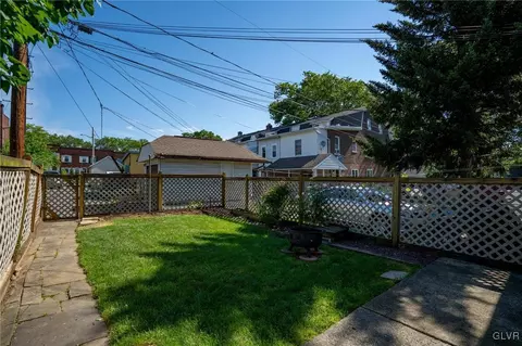 439 E North St, Bethlehem, PA 18018 photo 8