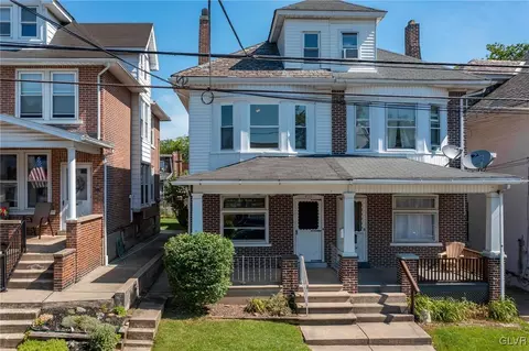 439 E North St, Bethlehem, PA 18018 photo 2