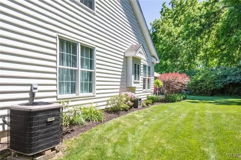 5343 General Dr, Bethlehem, PA 18017 photo 44