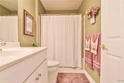5343 General Dr, Bethlehem, PA 18017 photo 32