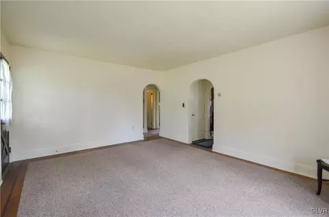 3029 Drifting Dr, Hellertown, PA 18055 photo 11