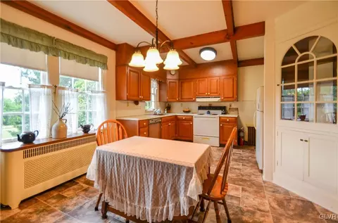 3029 Drifting Dr, Hellertown, PA 18055 photo 6