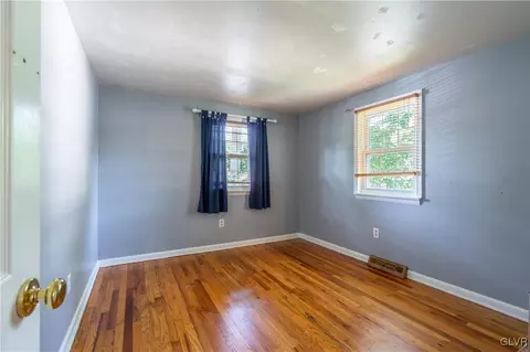 389 Juniper St, Warminster, PA 18974 photo 24
