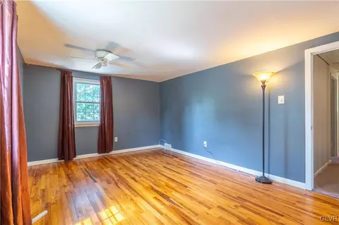 389 Juniper St, Warminster, PA 18974 photo 27