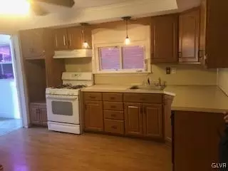 1504 E 7th St, Bethlehem, PA 18015 photo 3