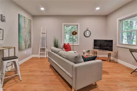 711 E Goepp St, Bethlehem, PA 18018 photo 8
