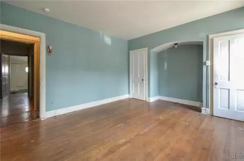 203 E 5th St, Bethlehem, PA 18015 photo 9