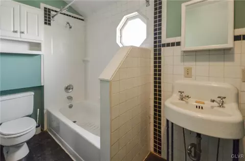 203 E 5th St, Bethlehem, PA 18015 photo 13