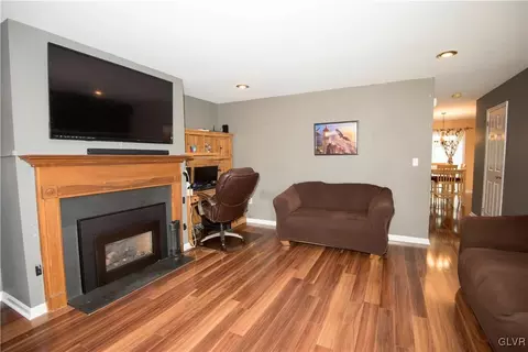 105 Independence Ct, Bethlehem, PA 18020 photo 14