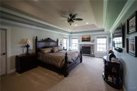 230 E Dell Rd, Bath, PA 18014 photo 23