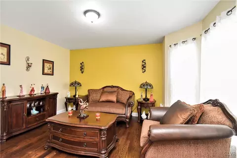 249 E Dell Rd, Bath, PA 18014 photo 12