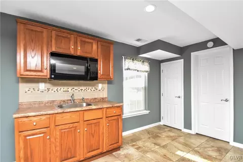 249 E Dell Rd, Bath, PA 18014 photo 34