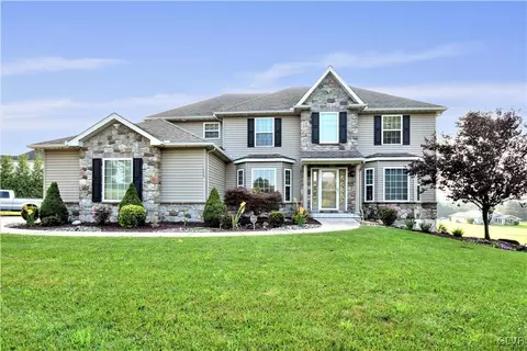 249 E Dell Rd, Bath, PA 18014 photo 1