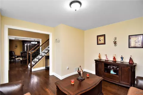 249 E Dell Rd, Bath, PA 18014 photo 11
