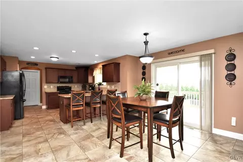 249 E Dell Rd, Bath, PA 18014 photo 18
