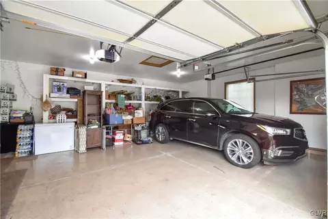 249 E Dell Rd, Bath, PA 18014 photo 13