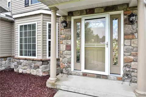 249 E Dell Rd, Bath, PA 18014 photo 5