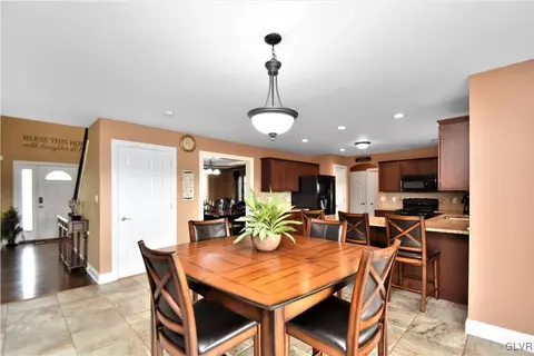 249 E Dell Rd, Bath, PA 18014 photo 19