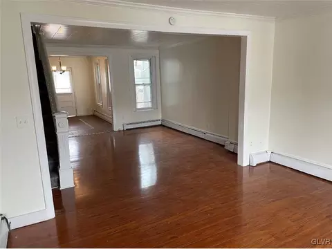 46 E Spruce St, Bethlehem, PA 18018 photo 5