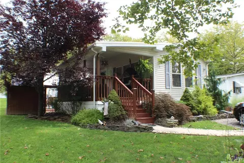 2 Lakeview Ct, Bath, PA 18014 photo 5