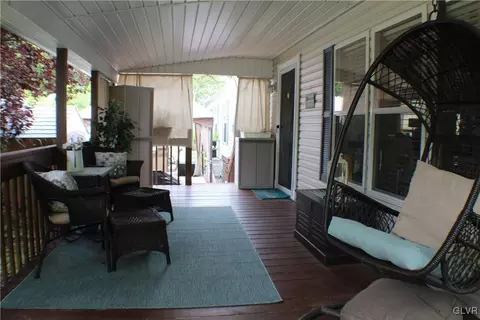2 Lakeview Ct, Bath, PA 18014 photo 7