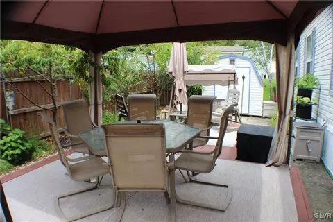 2 Lakeview Ct, Bath, PA 18014 photo 29