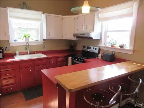 302 Hanover St, Bethlehem, PA 18018 photo 19