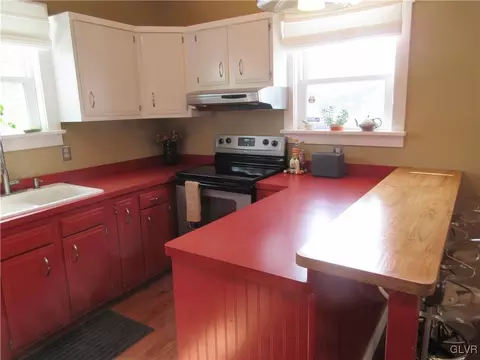 302 Hanover St, Bethlehem, PA 18018 photo 20
