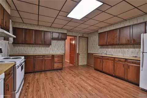 817 E 5th St, Bethlehem, PA 18015 photo 7