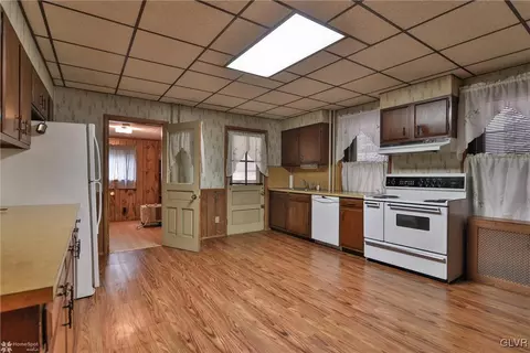 817 E 5th St, Bethlehem, PA 18015 photo 5