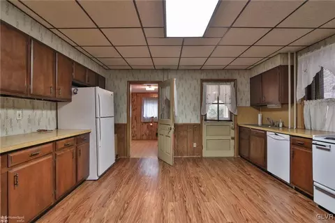 817 E 5th St, Bethlehem, PA 18015 photo 4