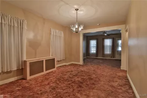 817 E 5th St, Bethlehem, PA 18015 photo 13