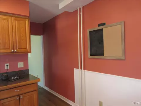 110 Ackerman St, Hellertown, PA 18055 photo 10