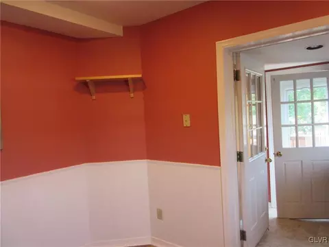110 Ackerman St, Hellertown, PA 18055 photo 9