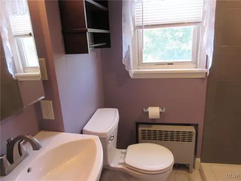 110 Ackerman St, Hellertown, PA 18055 photo 22