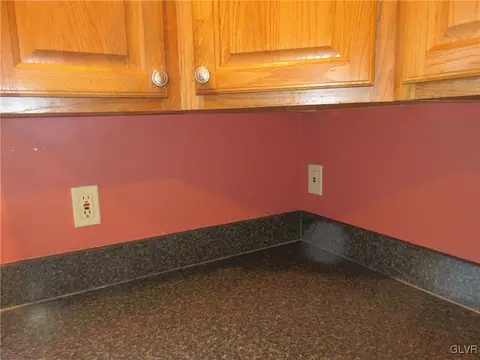 110 Ackerman St, Hellertown, PA 18055 photo 11