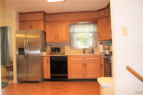 1971 Pinehurst Rd, Bethlehem, PA 18018 photo 3