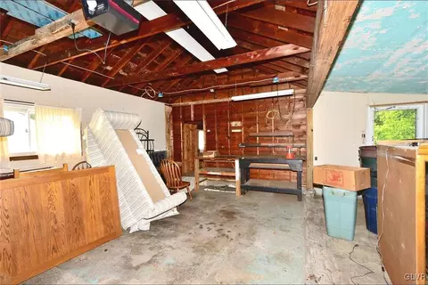 809 Willow Rd, Hellertown, PA 18055 photo 17