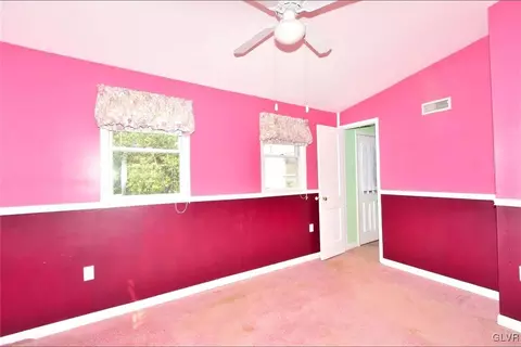 809 Willow Rd, Hellertown, PA 18055 photo 12